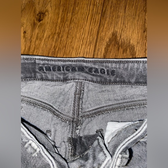 American Eagle Mom Jeans - Picture 2 of 4
